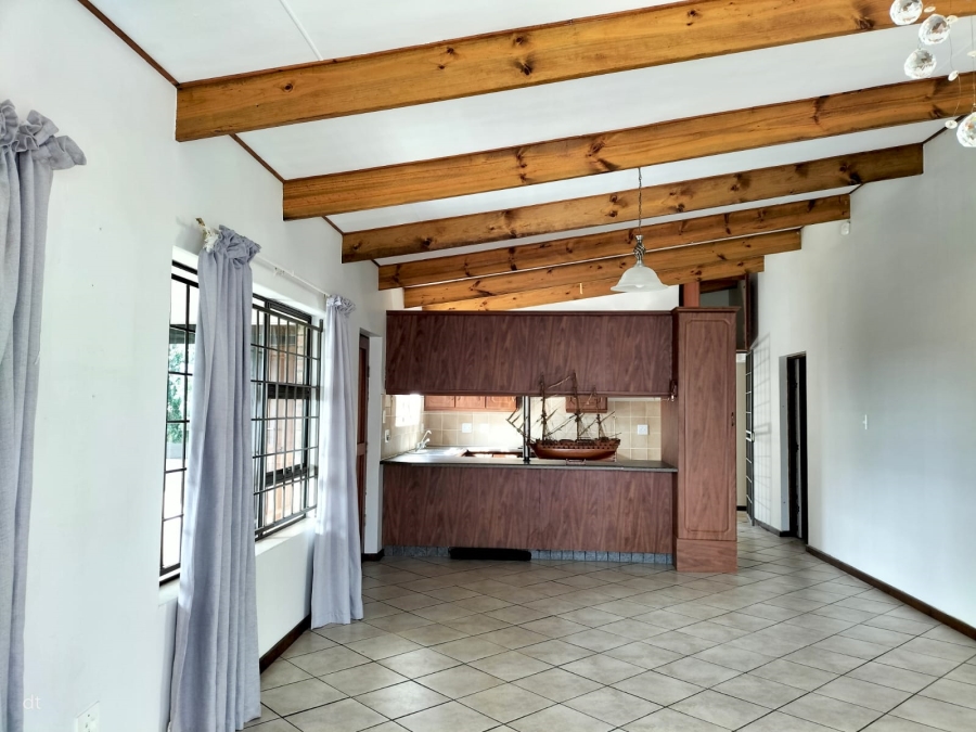 3 Bedroom Property for Sale in Fraaiuitsig Western Cape